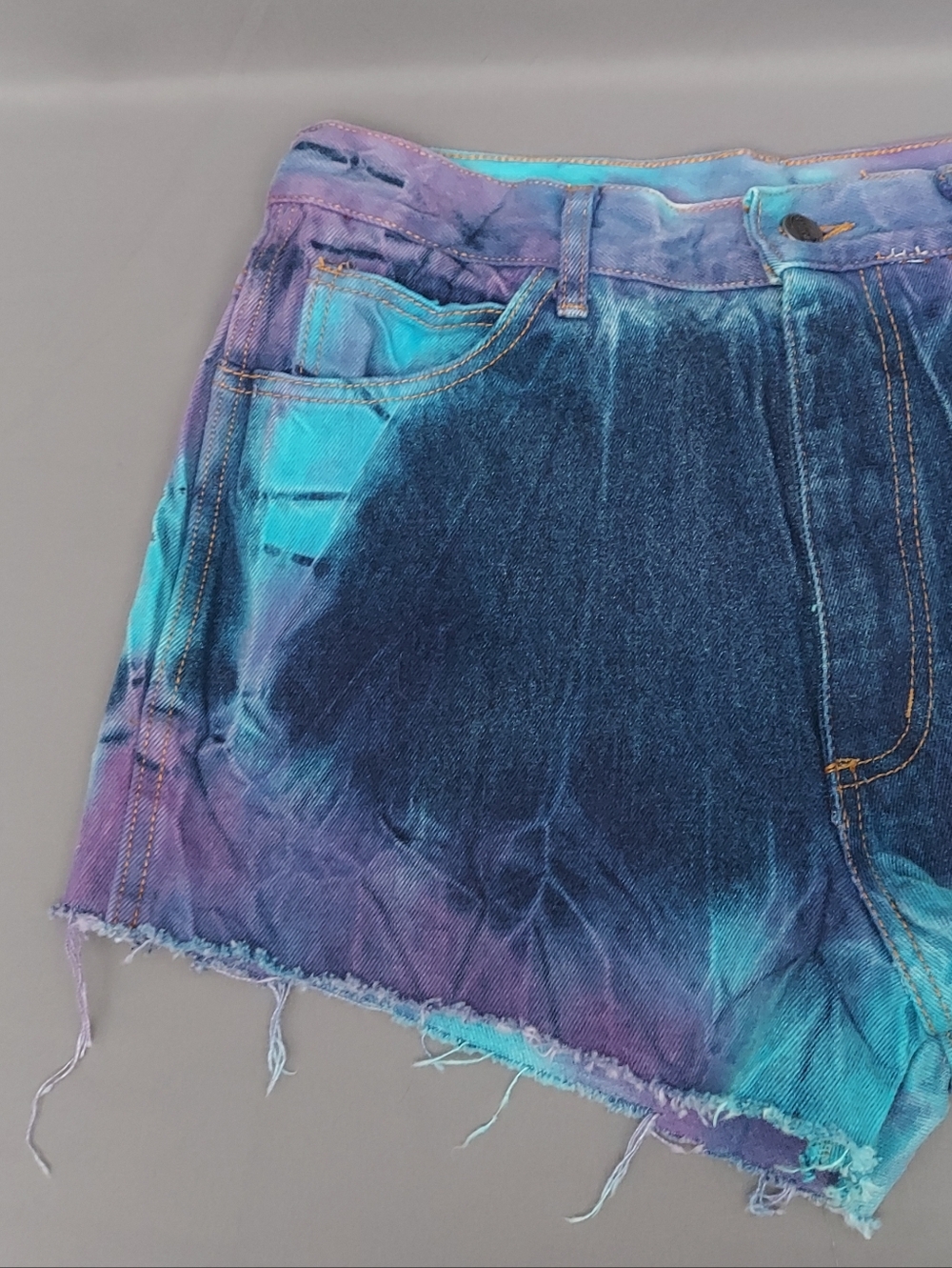 Vintage Danger Denim Shorts Size 13-14 Blue & Purple Tie Dye Jean Cutoffs - Picture 5 of 13